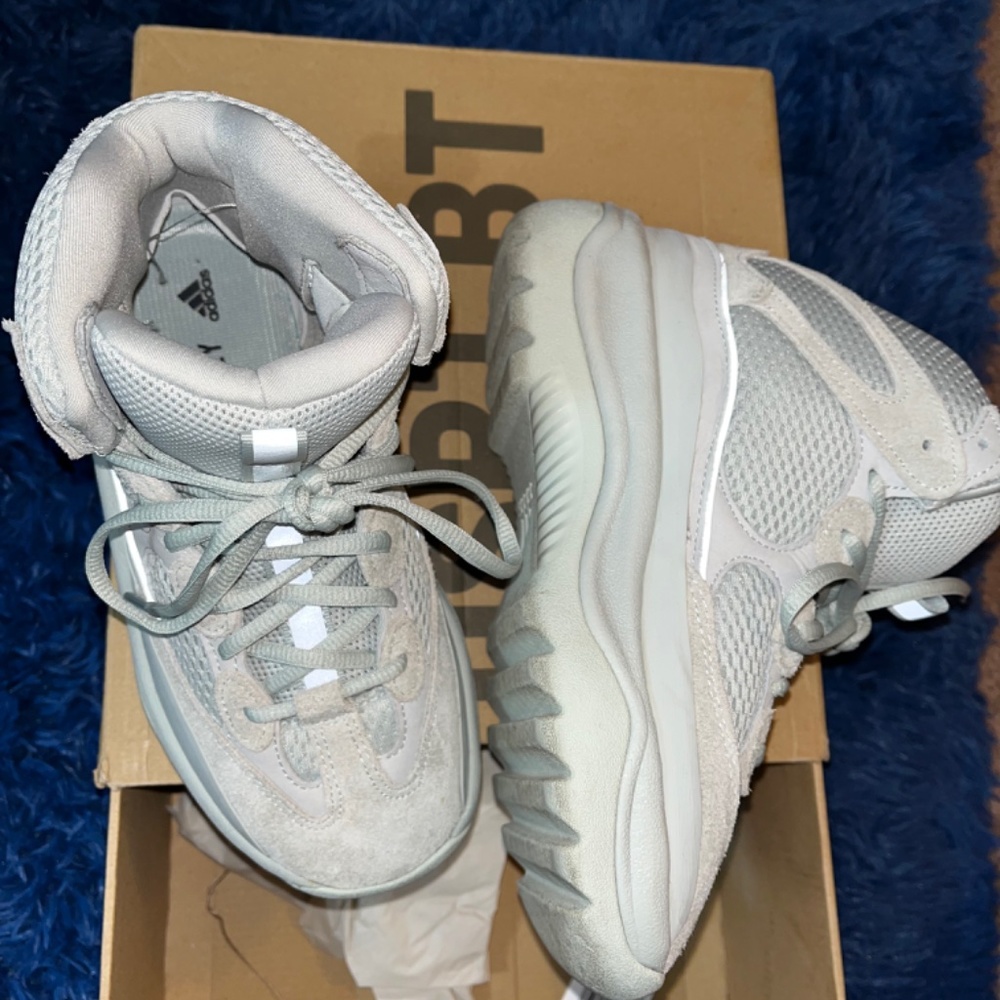 Yeezy Dsrt Boot (Salt) - Picture 10 of 11